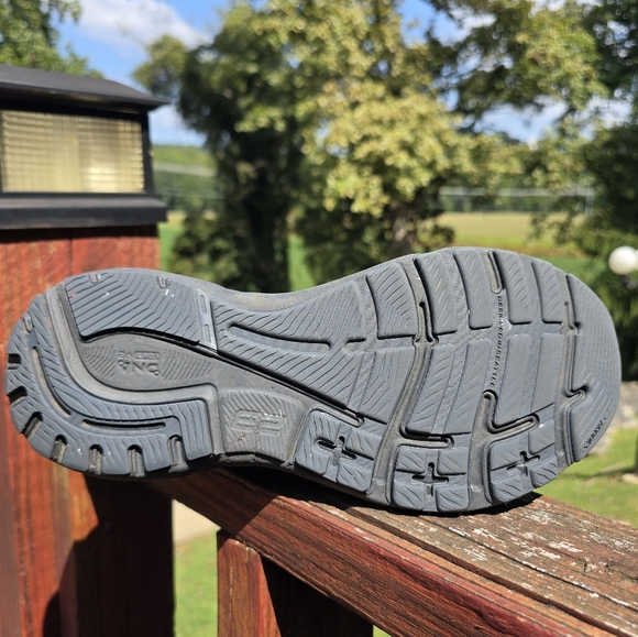 Brooks Athletic Shoes - Gray and Pink - Picture 15 of 15